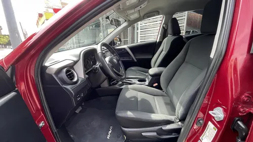 Toyota RAV4 2.5 Le At