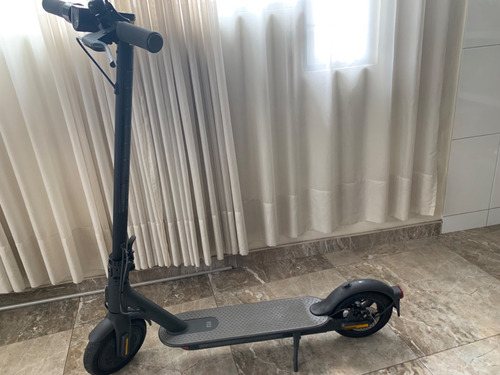 Xiaomi Mi Electric Scooter Essential Negro