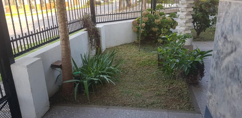 Imagen 2 de 22 de Casa - Isidro Casanova