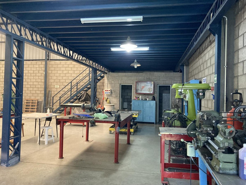 Imagen 12 de 30 de Nave Industrial 1.400m2 - Parque Industrial Pilar