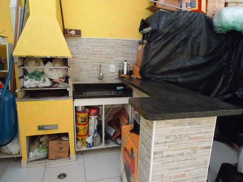 Vende-se Galpão Com Edícula, No Bosque Dos Eucalíptos Em Ótima Localização.