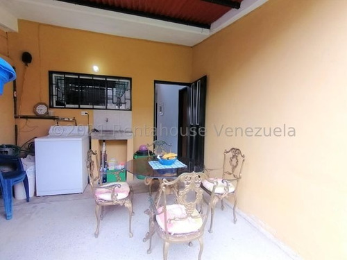Imagen 22 de 30 de Casas En Venta El Amanecer Cabudare Lara. 3 Habitaciones 2 Baños 2 P/e Cod # 22 - 7781 Katty Vasquez Rentahouse 412 - 1498654 Contactame! Excelente Precio De Oportunidad E Inversion. Negociable !!!