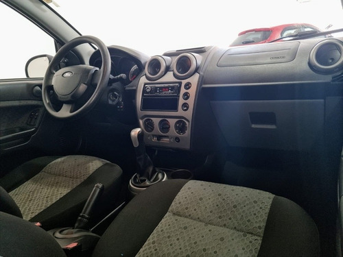 Imagem 6 de 16 de Ford Fiesta 2014 1.0 Rocam Se Flex 5p