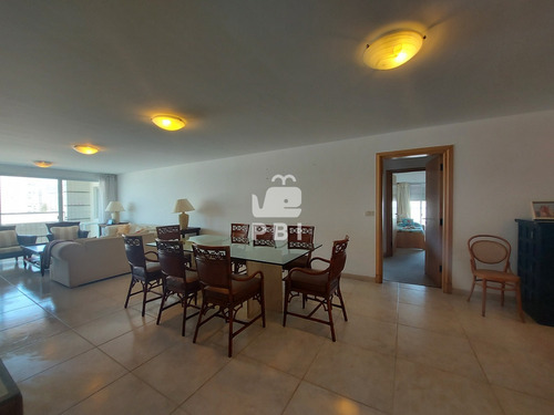 Apartamento 3 Dormitorios, Playa Brava - Torre Nueva York - Ref : Pbi12369