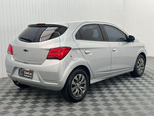 Chevrolet Onix BLACK EDITION