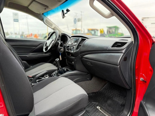 Mitsubishi L200 Katana D/C 2.4 TDI MT CRM 4X4