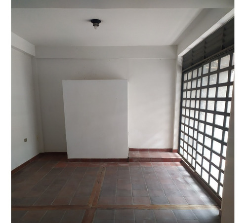 Imagen 17 de 25 de Casa En Venta Urb. Las Palmas
