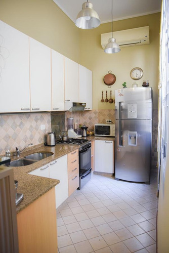 Imagen 10 de 30 de Casa Cuatro Dormitorios Barrio Saladillo, Rosario.