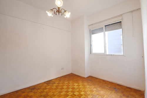 Departamento En Avenida Avellaneda 1100