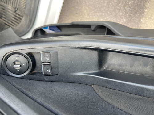 Ford Fiesta 1.6 Max One Ambiente Plus 98cv