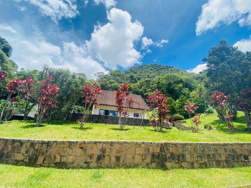 Casa Com 5 Dormitórios À Venda, 350 M² Por R$ 750.000,00 - Granja Guarani - Teresópolis/rj - Ca0811