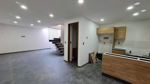 Imagen 3 de 12 de Exclusivo Townhouse En La Del Valle Centro | 3 Niveles