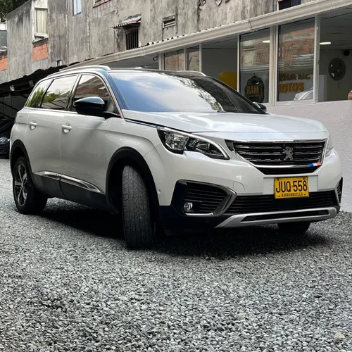 Peugeot 5008 ALLURE TP 1.6CC T 2021