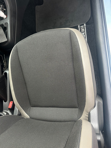 Volkswagen Up! 1.0 High Up! 75cv 3 p
