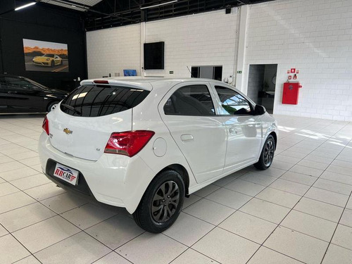 Chevrolet Onix 1.0 Lt 8v Flex 4p Manual