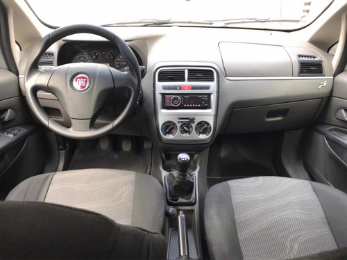 Fiat Punto 1.4 Attractive 2011/2012 Manual