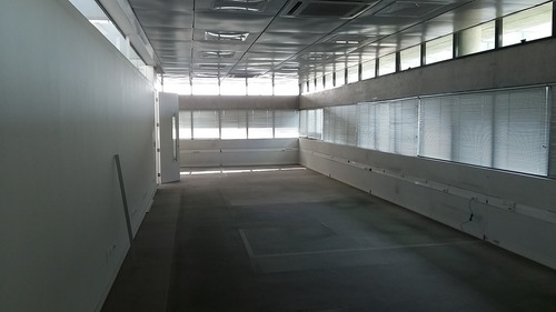 Imagem 3 de 30 de Prédio Comercial À Venda Com 10787m² Por R$ 24.000.000,00 No Bairro Uberaba - Curitiba / Pr - Pc 016
