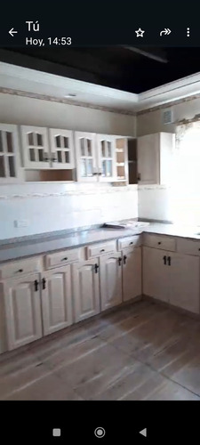 Venta De Hermosa Casa En 1 Er Piso A Metros De K41, Acceso Oeste