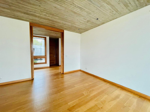 Arriendo Fabuloso Penthouse/2 Suite/3 Estac./ S.c Apoquindo