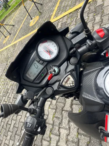 Moto Apache Dos Válvulas Modelo 2022, Única Dueña 26,000 Km