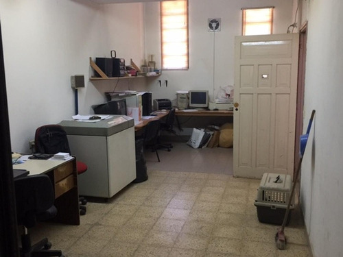 Imagen 5 de 12 de Alquilo Galpon 270 M2 - 130 M2 Ofi Y 100 M2 Patio - Este Neu