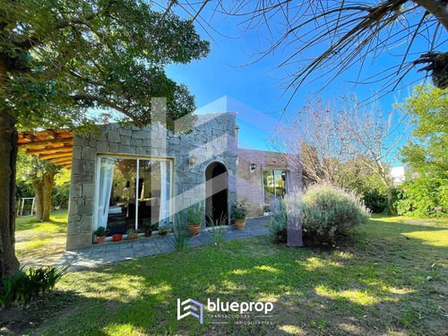 Imagen 2 de 22 de Casa En Venta En Punta Ballena, Zona De Las Grutas A Solo Dos Cuadras Del Mar !