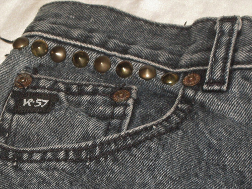 Short De Jean Tiro Alto Con Tachas 