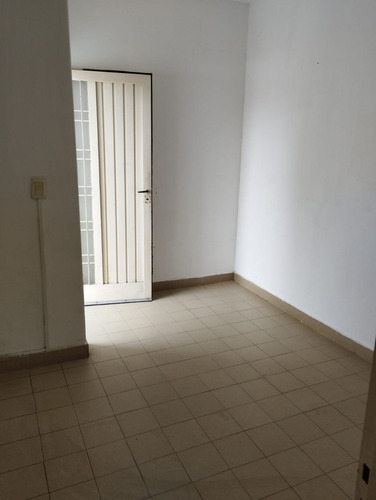 Venta Ph Con Dos Deptos + Patio - Williams Morris