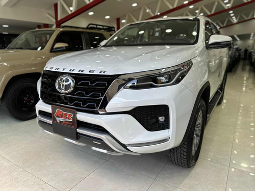 Toyota Fortuner Vxr