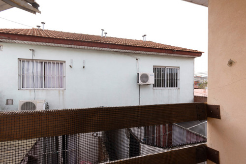 Departamento Triplex En Venta En Gerli, Avellaneda, G.b.a. Zona Sur