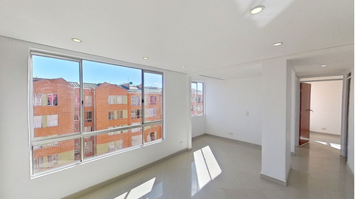 Vendo Apartamento Ubicado En Un Sexto Piso, Ciudad Verde