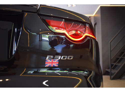 Jaguar F-Type 2.0 P300 GASOLINA R-DYNAMIC COUPÉ AUTOMÁTICO