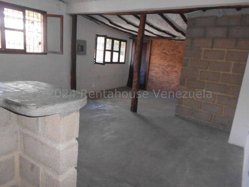 Alquiler De Casa Para Uso Comercial En El Hatillo Cl Mls-25-7804