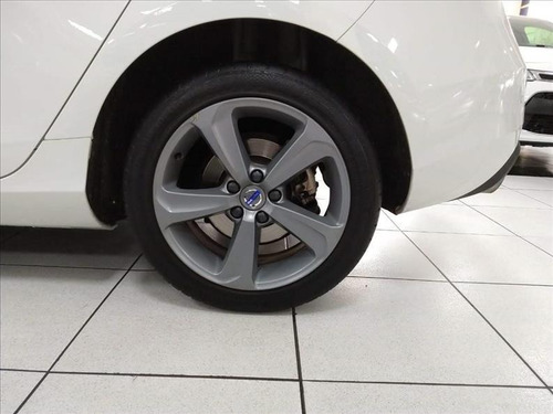 Volvo V40 2.0 T4 Turbo Gasolina 4p Automático