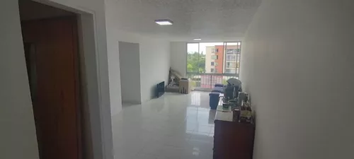 Apartamento En Venta En Cali Barrio Pacara Norte De Cali