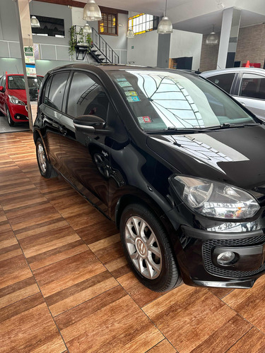 Volkswagen Up! 1.0 High Up! 75cv 5 p