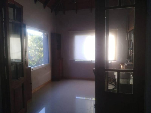 Excelente Casa En El Corazon Del Barrio!!!!