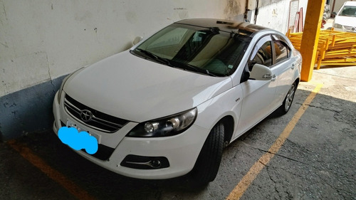 Jac J5 Sedan