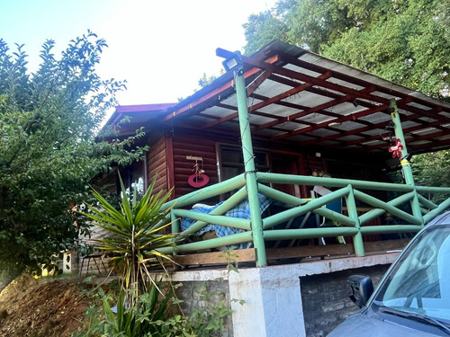 Parcela Con Piscinas, Cabañas, Quinchos Y Salón De Eventos.