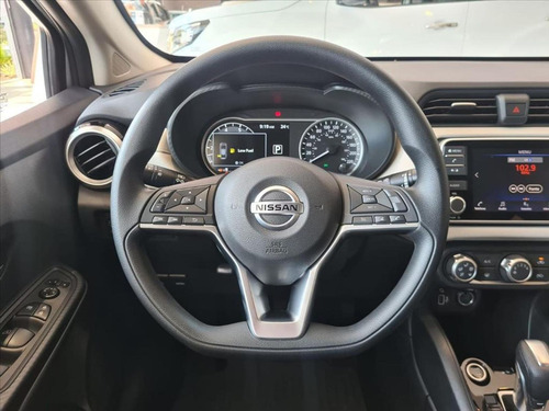 Nissan Versa VERSA Advance 1.6 16V Flex Aut.