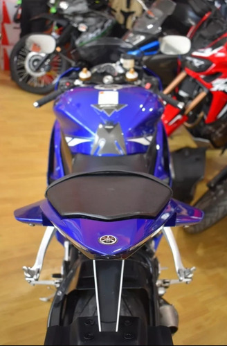 Yamaha R6