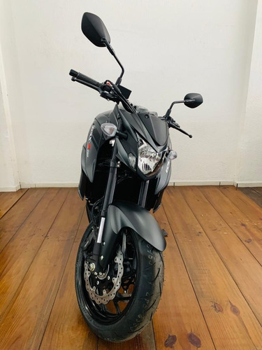 Imagem 18 de 22 de Suzuki Gsxs 750a 2022/2023 0km Preta Naked Sem Carenagem