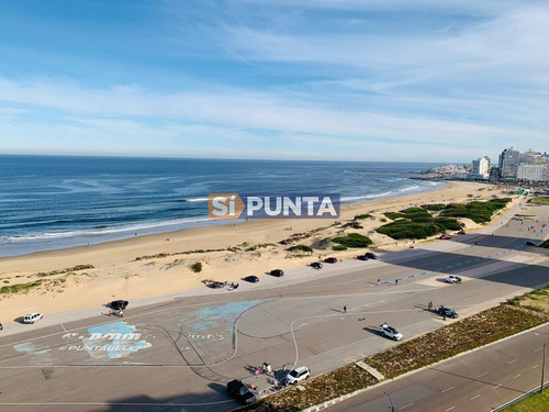 Imagen 6 de 28 de Venta De Apartamento De 2 Dormitorios En Torre Cristal Punta Del Este