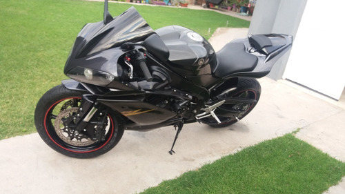 Imagen 2 de 15 de Yamaha R1