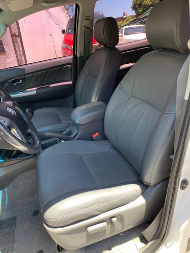 Toyota Hilux 4x4 Srv Cuero Mt