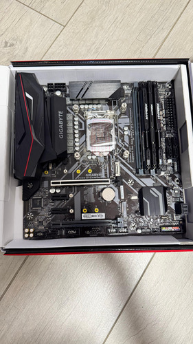 Placa-mãe Gigabyte Z390 M Gaming Lga 1151 Excelente Estado Preto