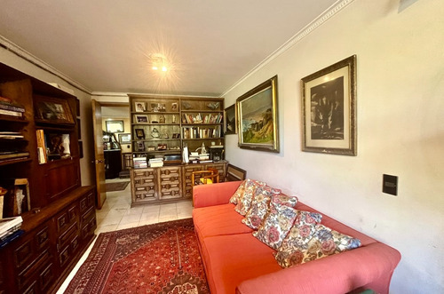 Vitacura / Las Hualtatas