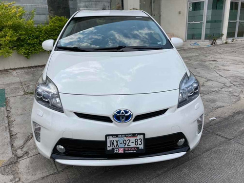 Toyota Prius Premium Hibrido R16 Mt 2012