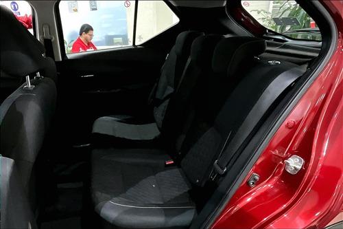 Nissan Kicks 5 PTS ADVANCE 16L TA A/AC VE RA-16