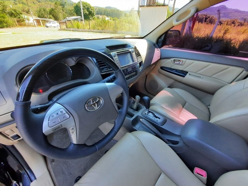 Toyota Hilux Sw4 Srv 4x7 - Lugares